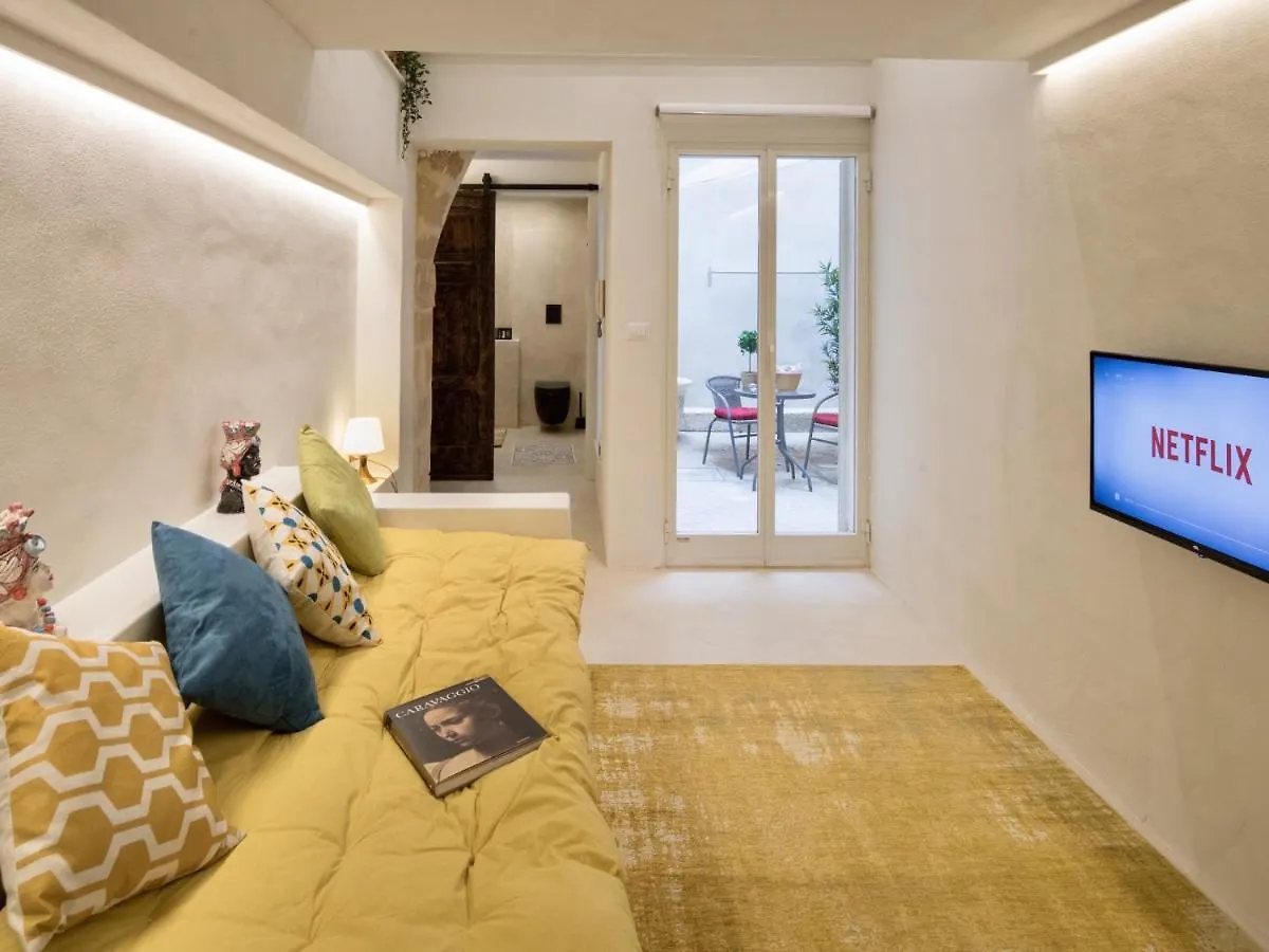 דירות סירקוזה Casa Aura